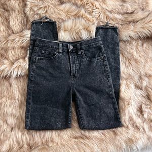 GAP JEANS true skinny ankle acid wash black high rise